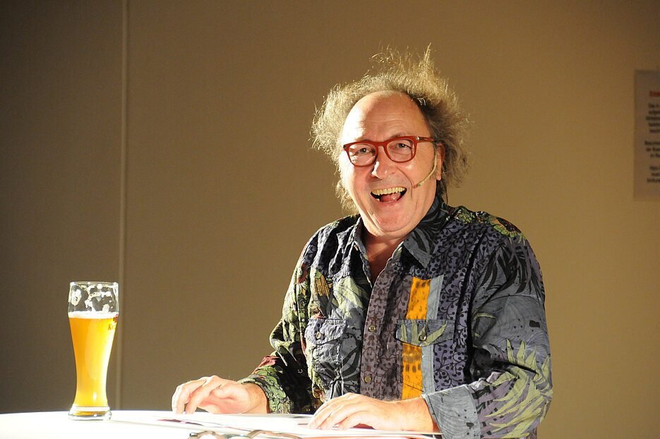 Genießen Sie Silvester mit The Hilarious Laughter of Urban Priol